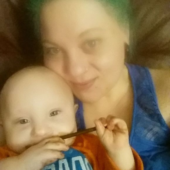 Meet your Posher, Amy - Picture 2 of 4